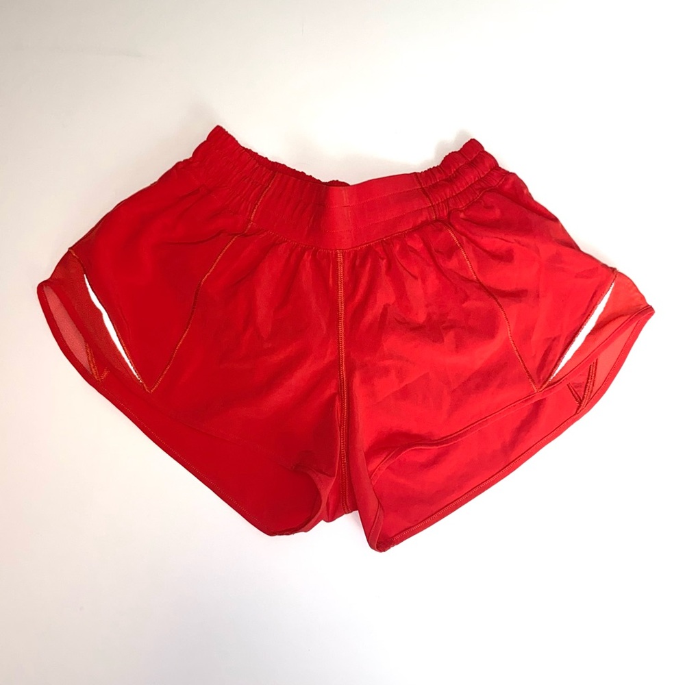 ❤️Lululemon Hotty Hot Shorts 2.5”❤️